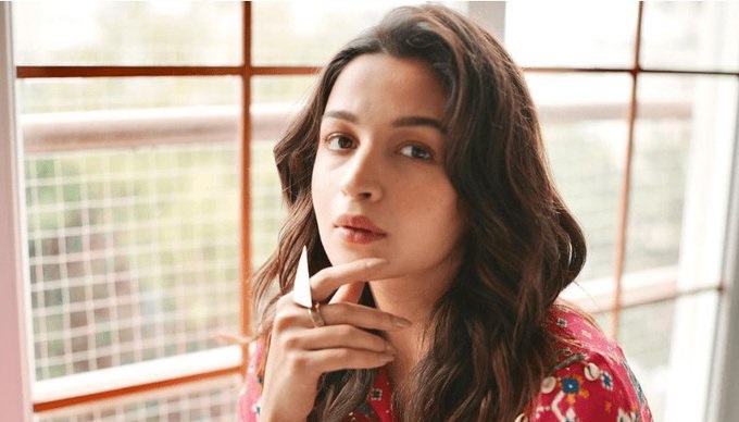 Alia Bhatt Leaked Privacy Photos Viral Pictures Video Pics Twitter