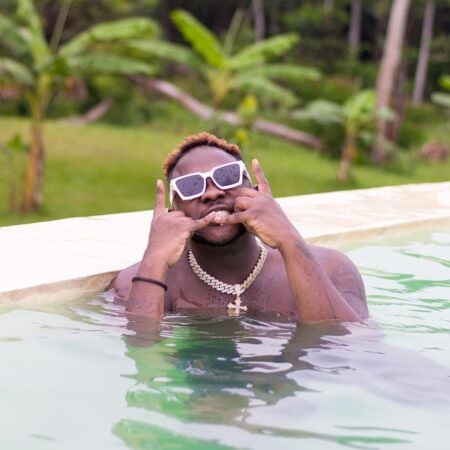 Medikal - Violence (Freestyle) Medikal - Violence