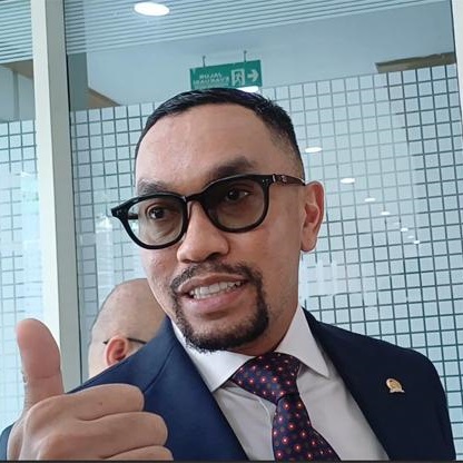 Ahmad Sahroni Video Viral di Isi Flashdisk Nafa Urbach Xxx Bokep